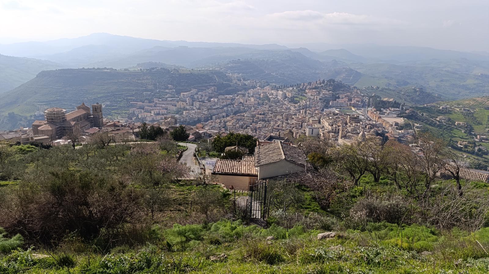 Lago di Pozzillo vicino Agira - escursione naturalistica Sicilia